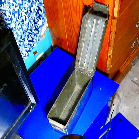 Anrique Army ammunition box for a 200 cartridges NATO 7.62 MM CARTONS - Picture 3 of 4